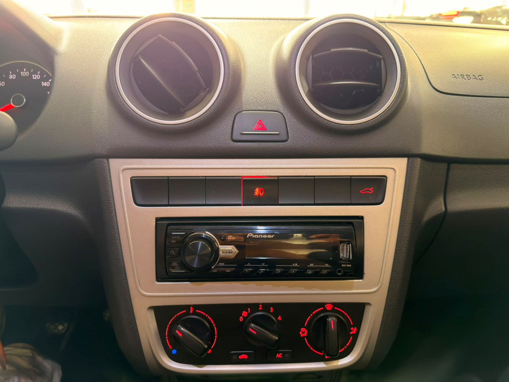 Volkswagen Gol Vermelho