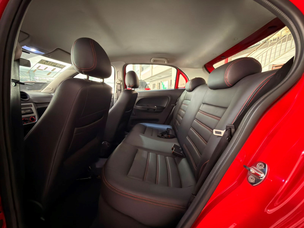 Volkswagen Gol Vermelho