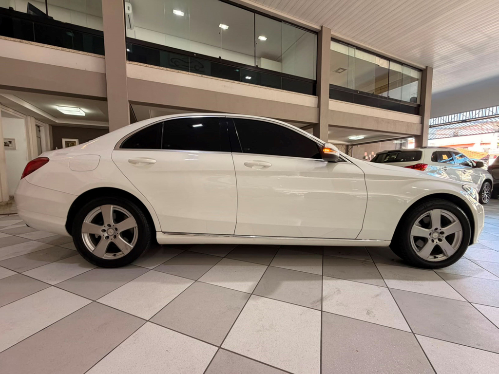 Mercedes Benz C-180 Branco