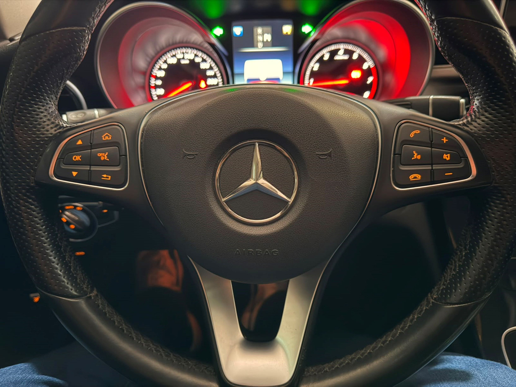 Mercedes Benz C-180 Branco