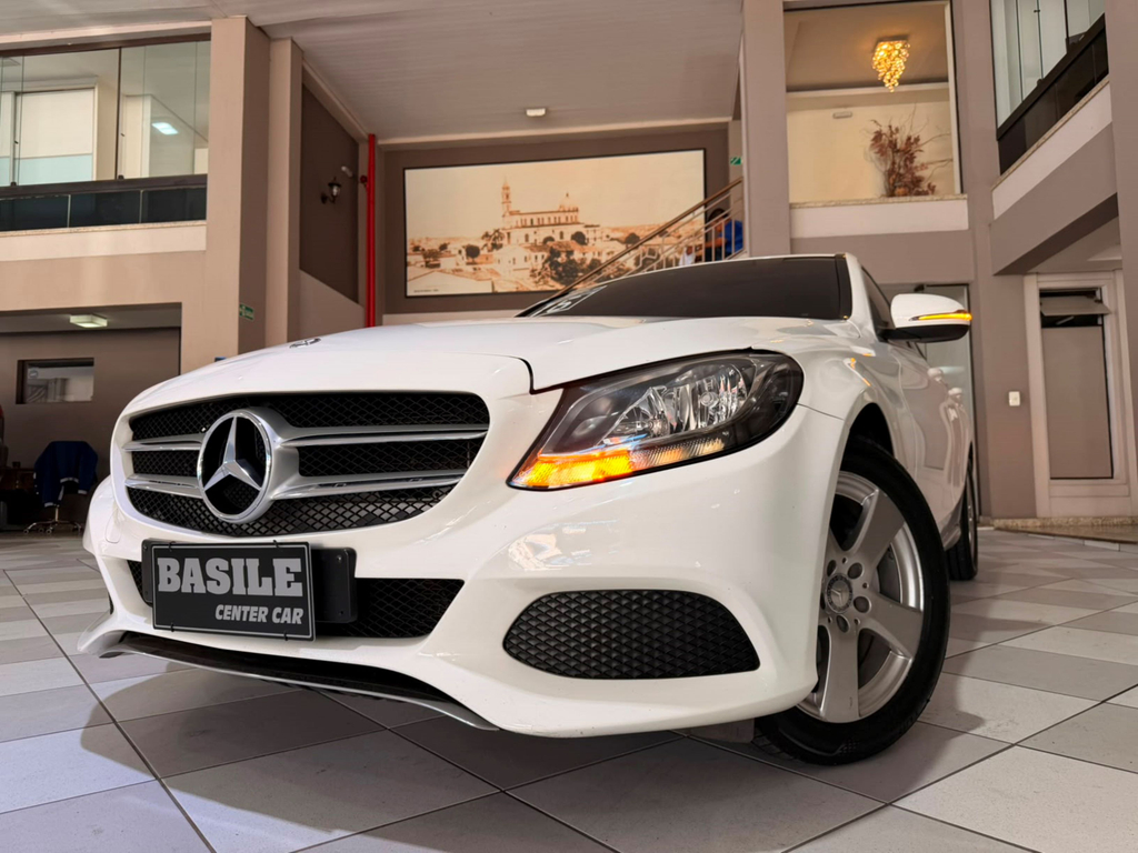 Mercedes Benz C-180 Branco