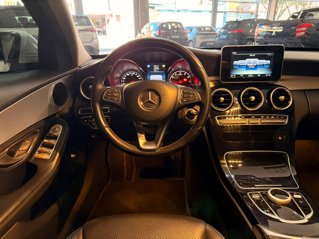 Mercedes Benz C-180 Branco