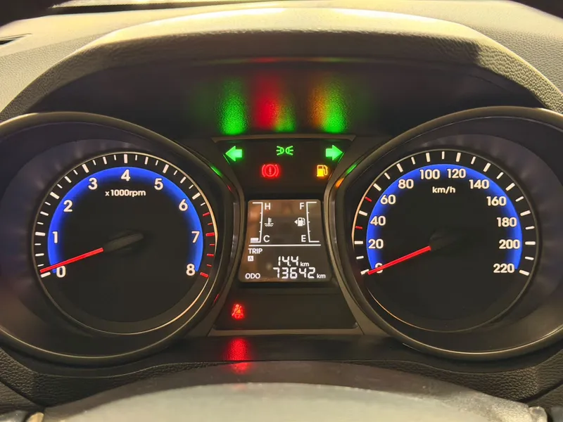 Hyundai HB20 Prata
