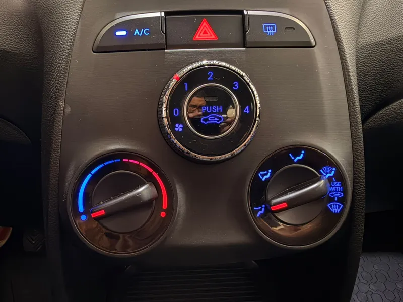 Hyundai HB20 Prata