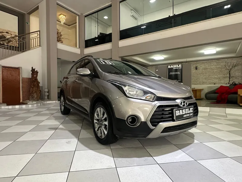 Hyundai HB20X Prata