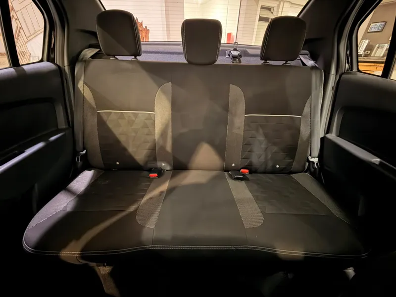 Renault Logan Preto