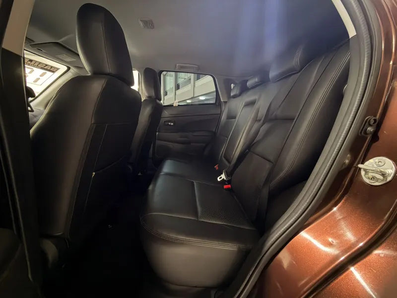 Mitsubishi ASX Marrom