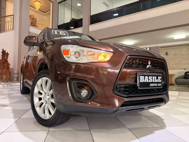 Mitsubishi ASX Marrom