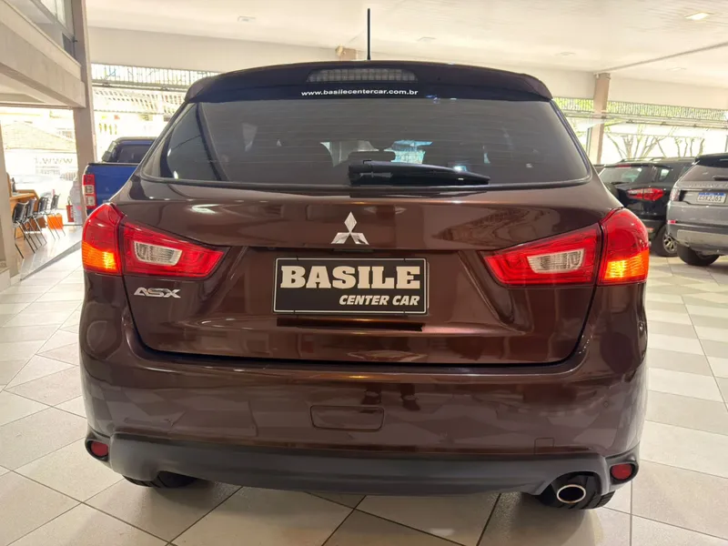 Mitsubishi ASX Marrom