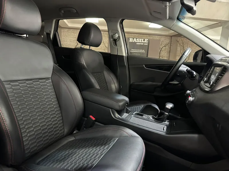 Kia Sorento Preto