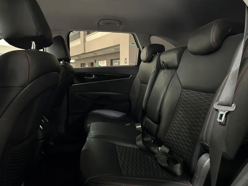Kia Sorento Preto