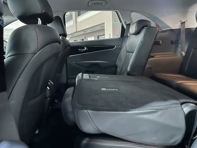 Kia Sorento Preto