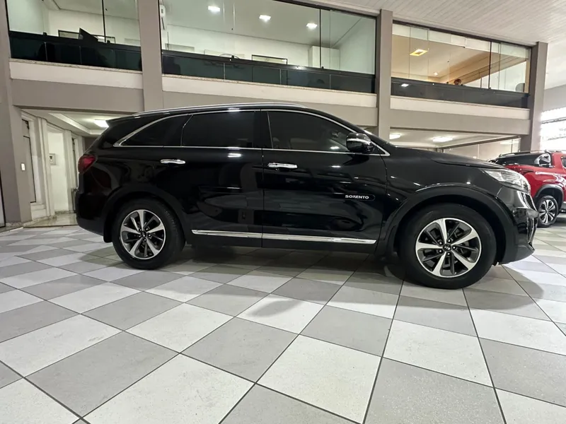 Kia Sorento Preto