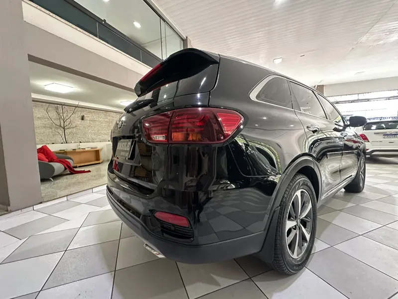 Kia Sorento Preto