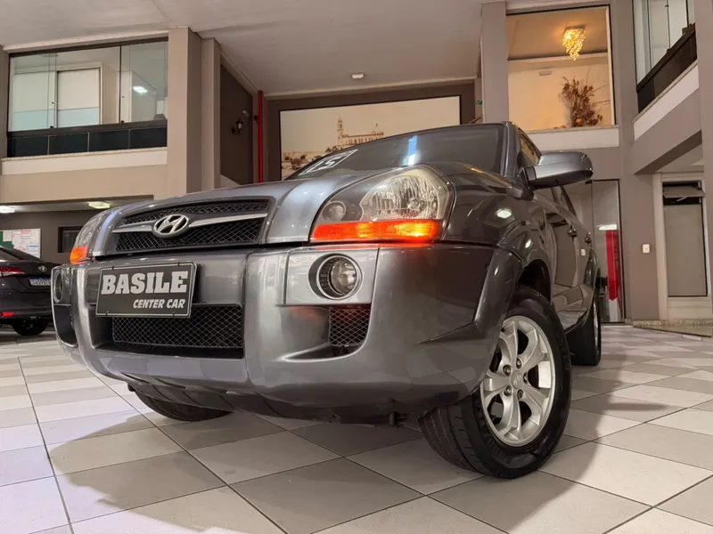 Hyundai Tucson Cinza