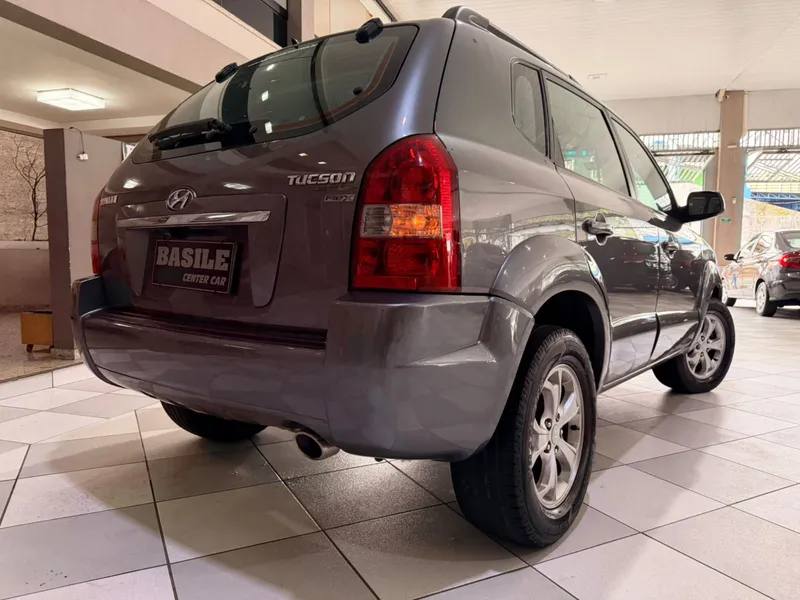 Hyundai Tucson Cinza