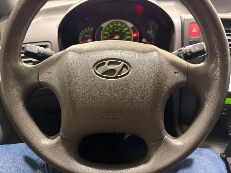 Hyundai Tucson Cinza