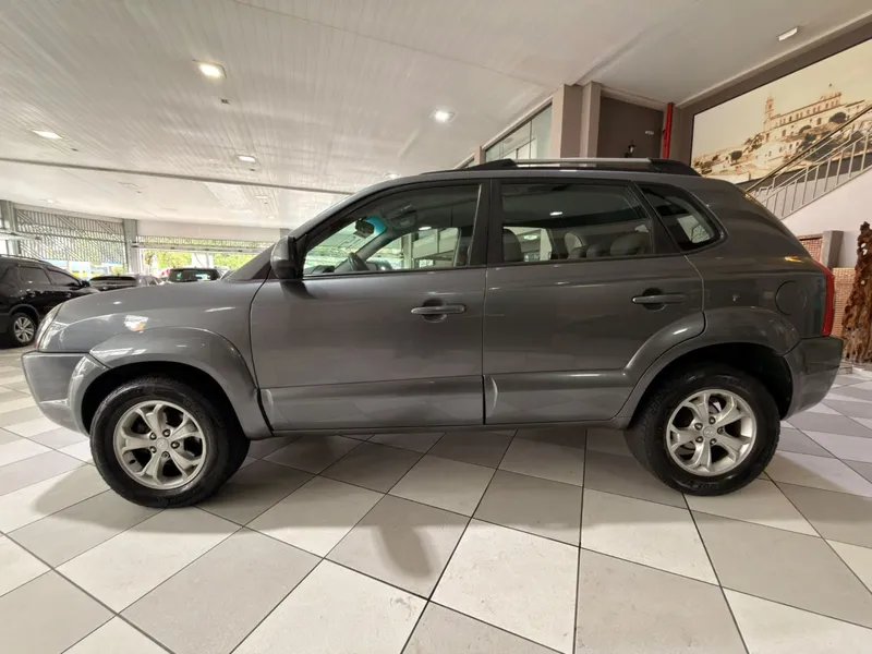 Hyundai Tucson Cinza