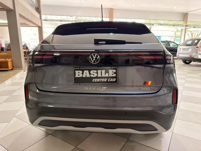 Volkswagen Nivus Cinza