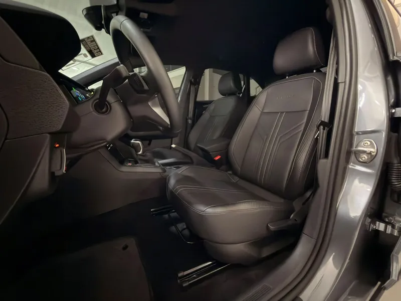 Volkswagen Nivus Cinza