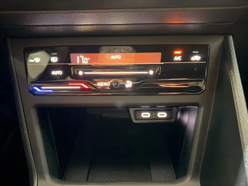 Volkswagen Nivus Cinza