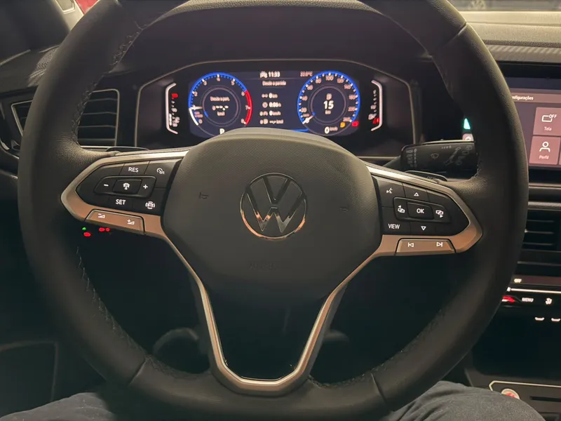 Volkswagen Nivus Cinza
