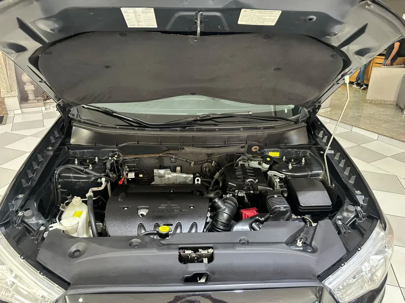 Mitsubishi ASX Preto