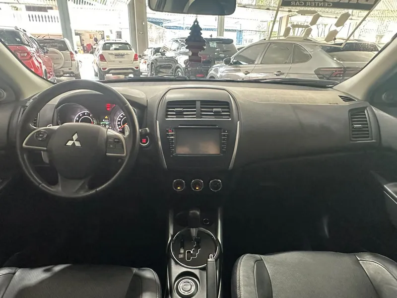 Mitsubishi ASX Preto