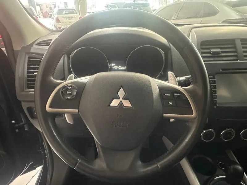 Mitsubishi ASX Preto