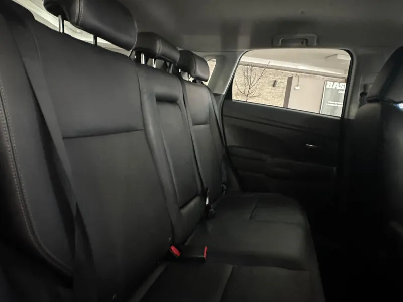 Mitsubishi ASX Preto
