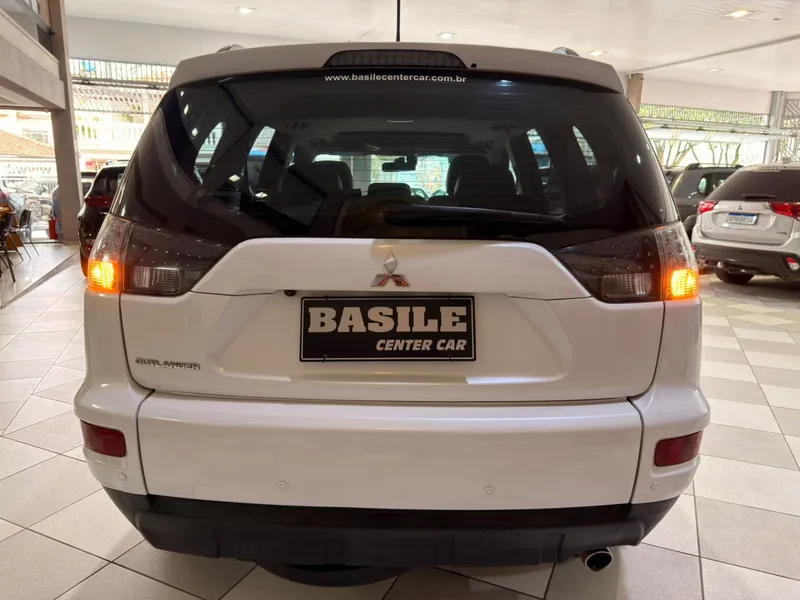 Mitsubishi Outlander Branco