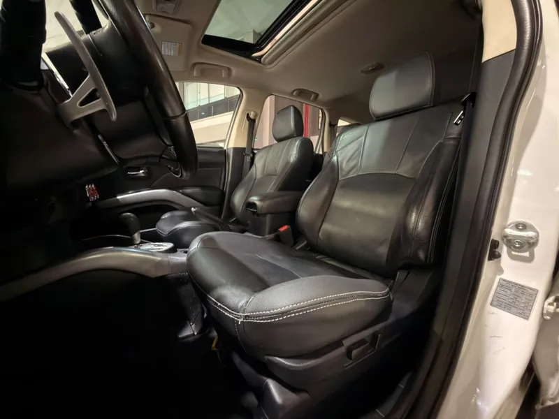Mitsubishi Outlander Branco