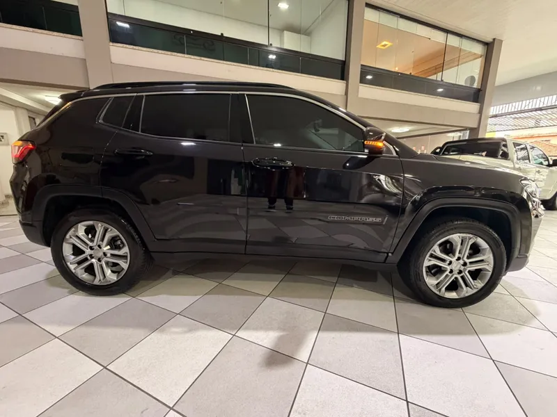 Jeep Compass Preto