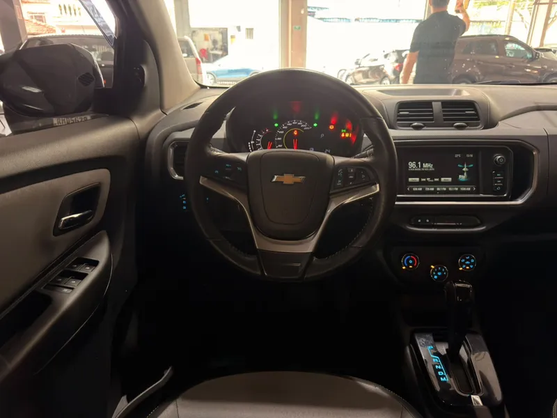 Chevrolet Spin Preto