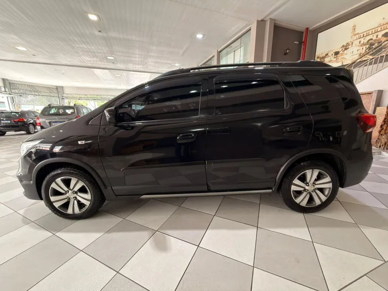 Chevrolet Spin Preto