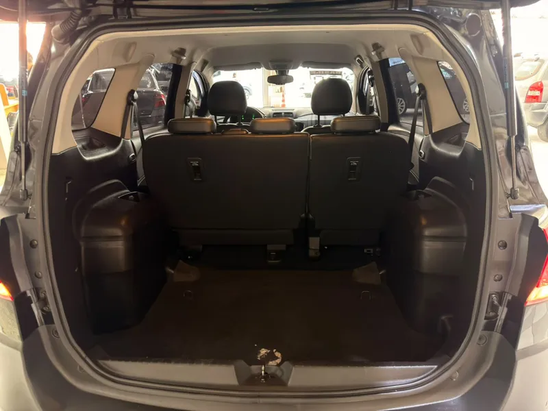 Chevrolet Spin Preto