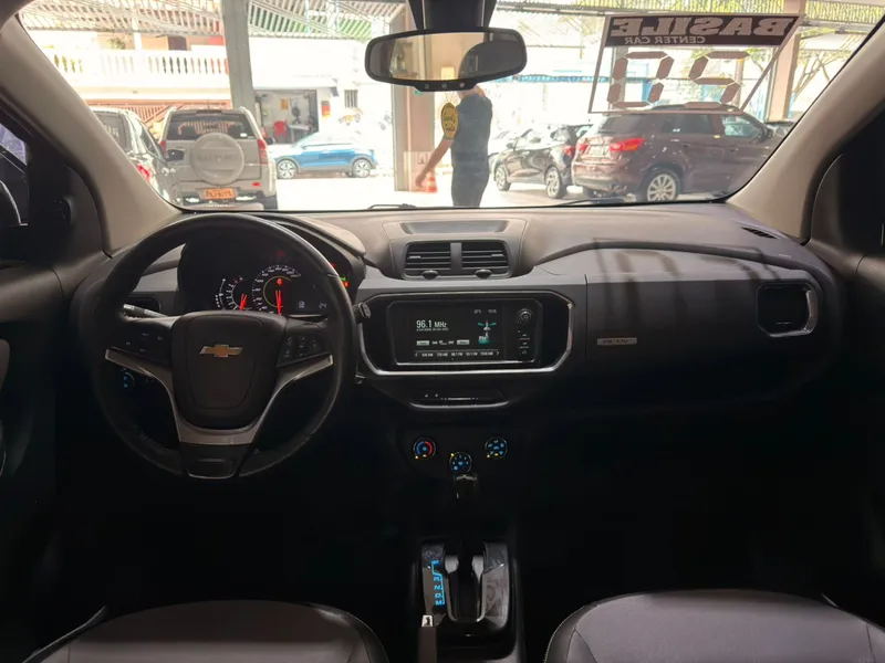 Chevrolet Spin Preto