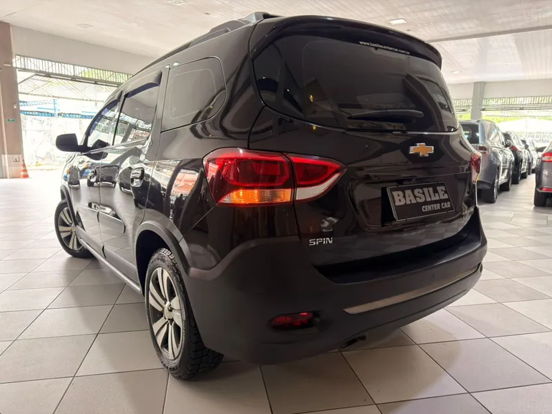 Chevrolet Spin Preto