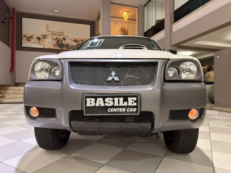 Mitsubishi Pajero Sport Branco