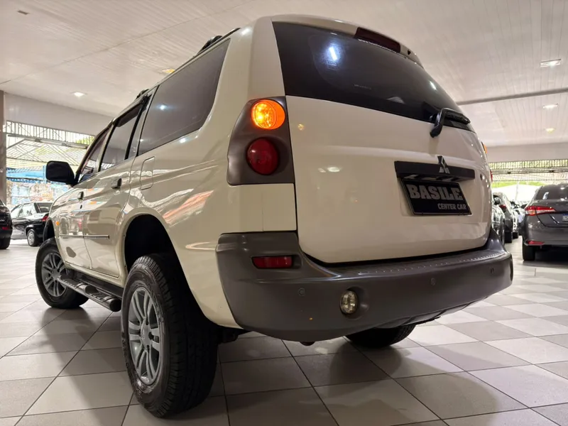 Mitsubishi Pajero Sport Branco