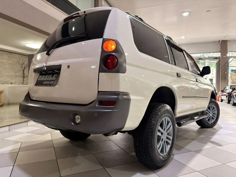 Mitsubishi Pajero Sport Branco