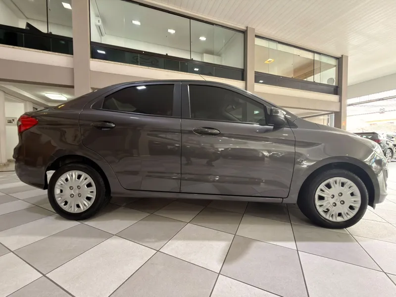 Ford Ka Sedan Cinza