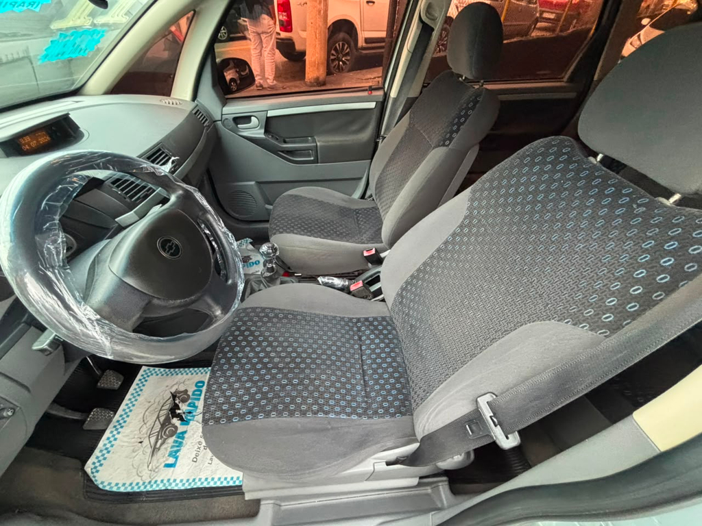 Chevrolet Meriva Prata