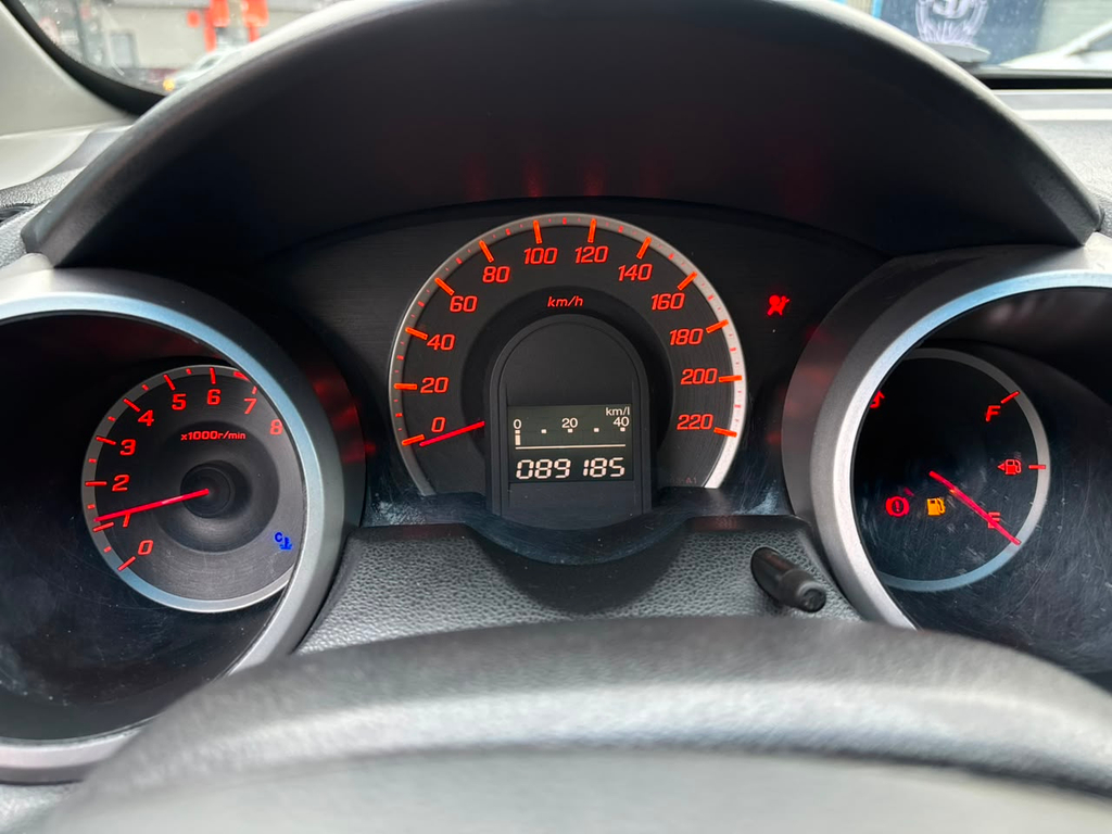 Honda Fit Prata
