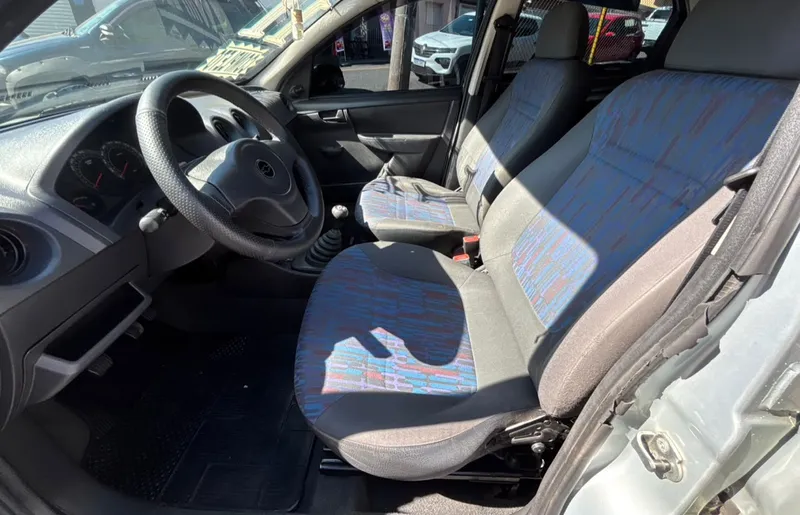 Chevrolet Celta Prata