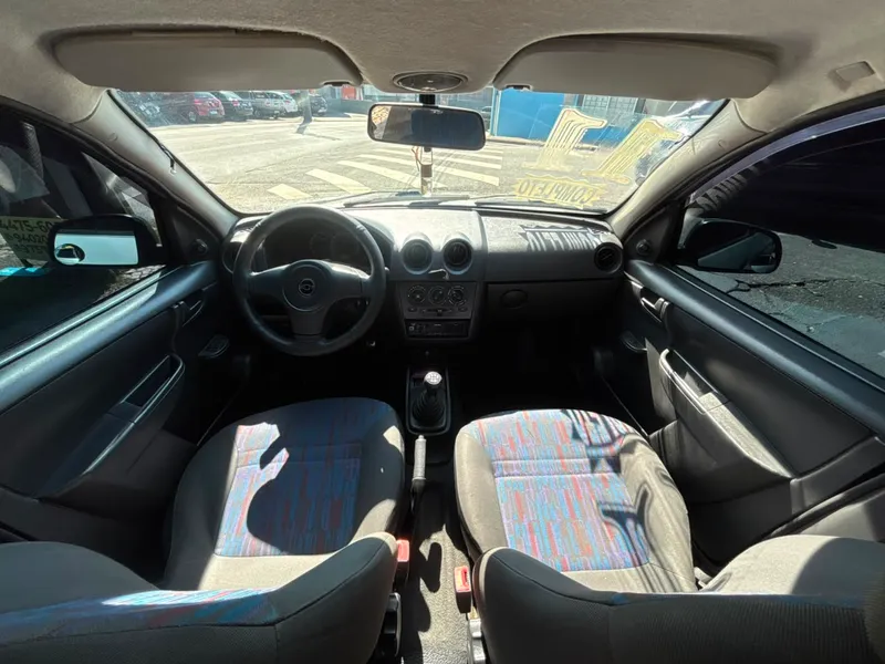 Chevrolet Celta Prata