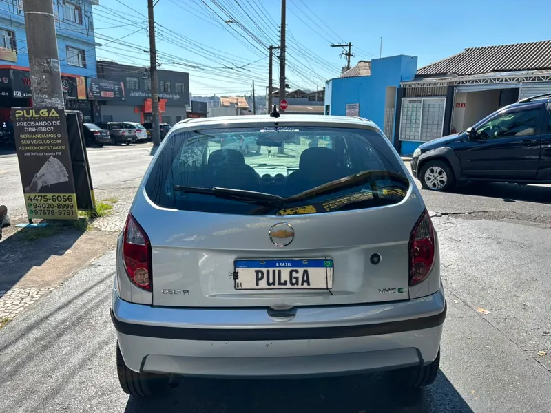 Chevrolet Celta Prata