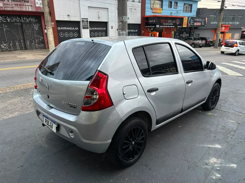 Renault Sandero Prata