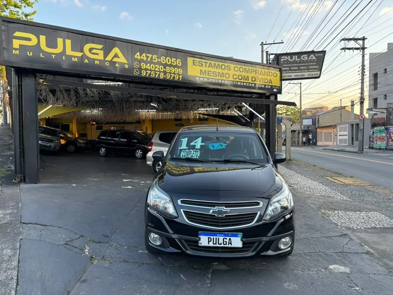Chevrolet Agile Preto