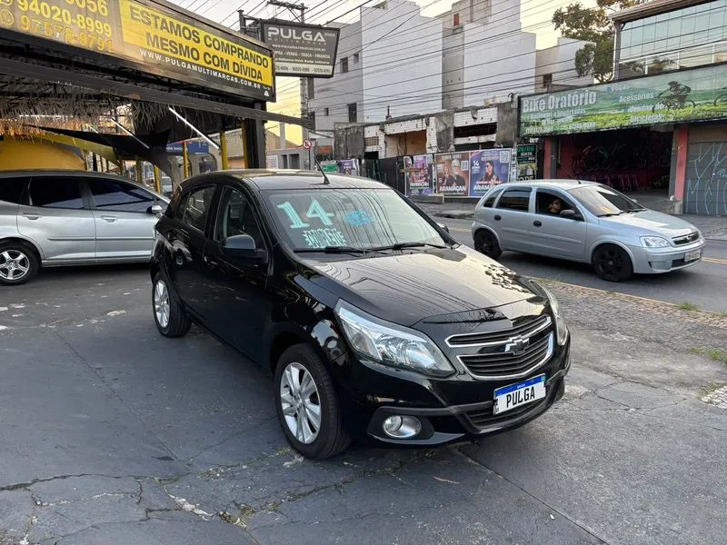 Chevrolet Agile Preto
